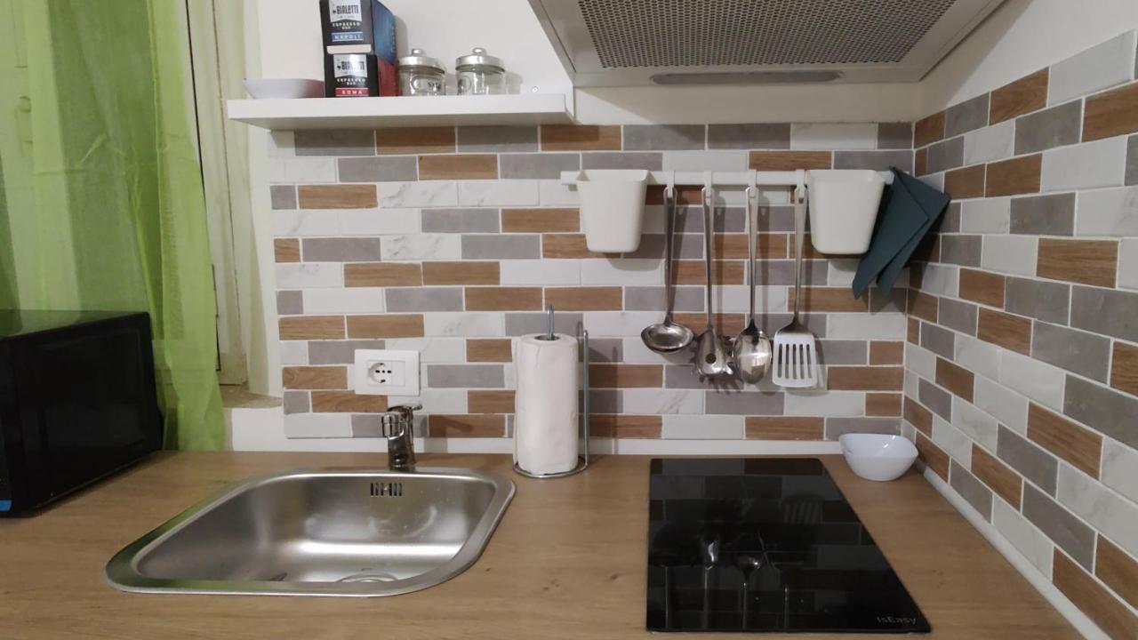Nice Studio In Trastevere Rome Bagian luar foto